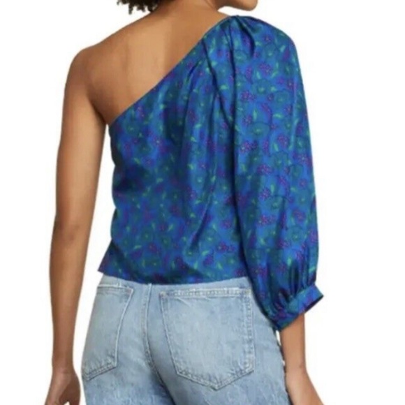 VERONICA BEARD Lyric
One-Shoulder‎ Silk Top - Picture 5 of 11